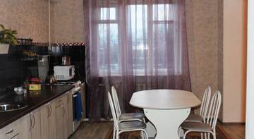Фото номера Трехместный номер &quot;Комфорт&quot; Гостиница Guest house Komfort г. Майкоп 7
