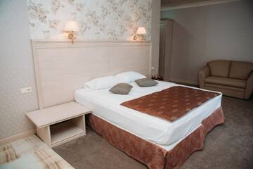 Фото номера Люкс Гостиница Grand Hotel &amp;Spa Maykop г. Майкоп 8